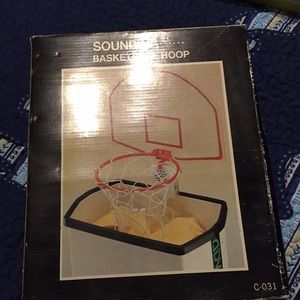 Sounding basketball hoop